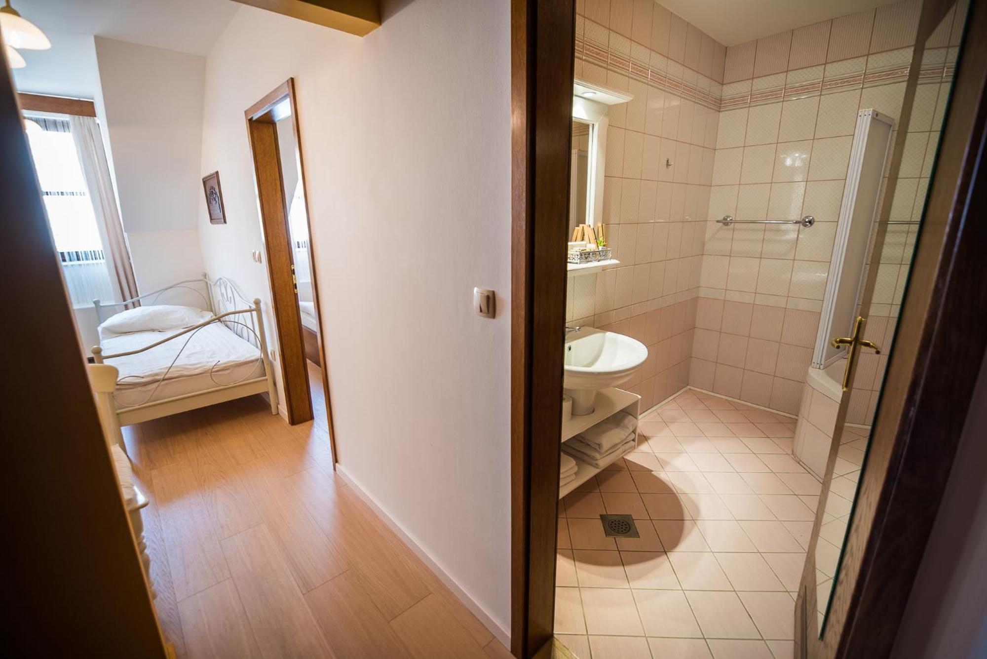 Splavar Rooms Brežice Habitación foto